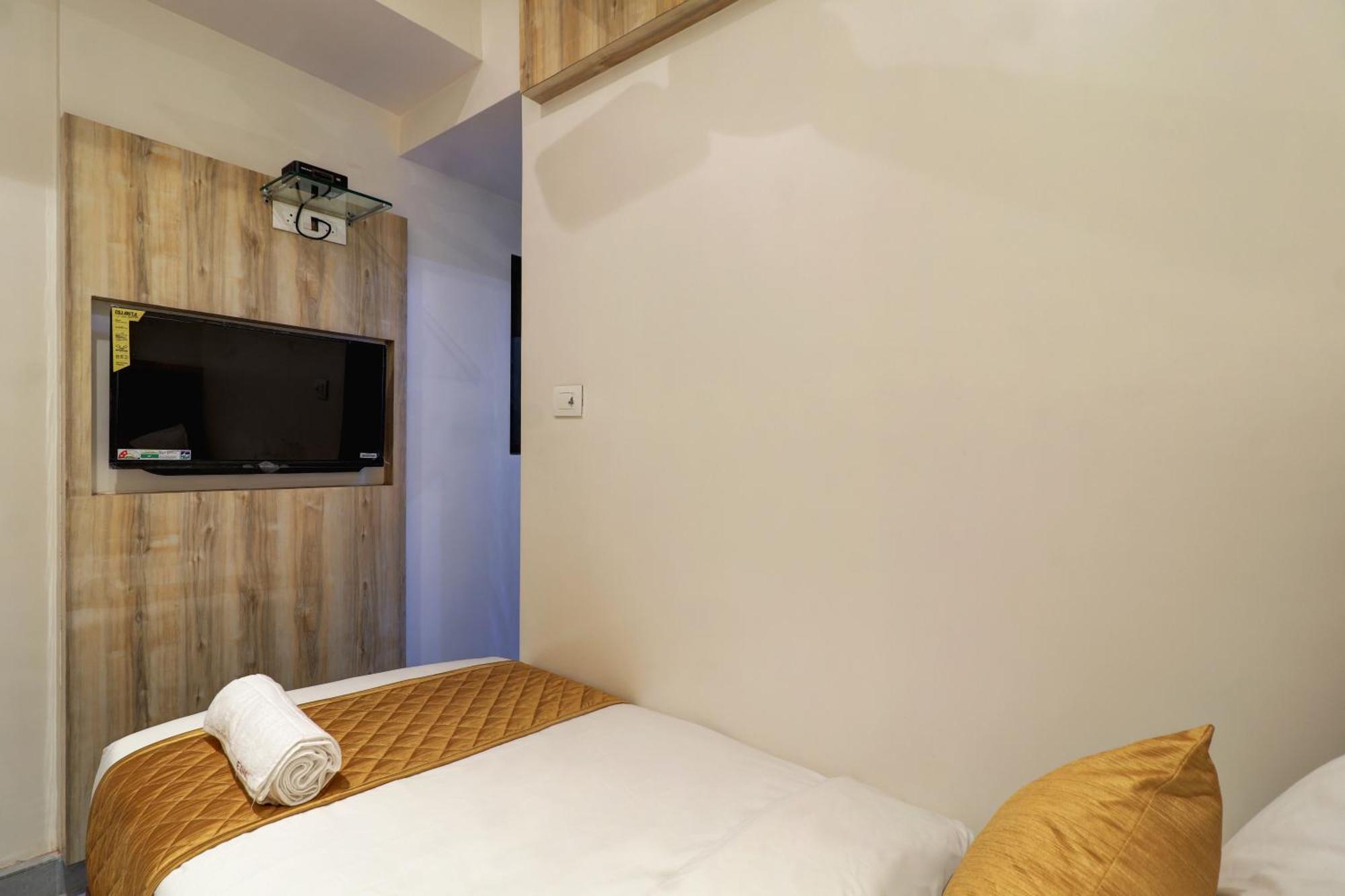 Hotel Enigma Inn مومباي الغرفة الصورة