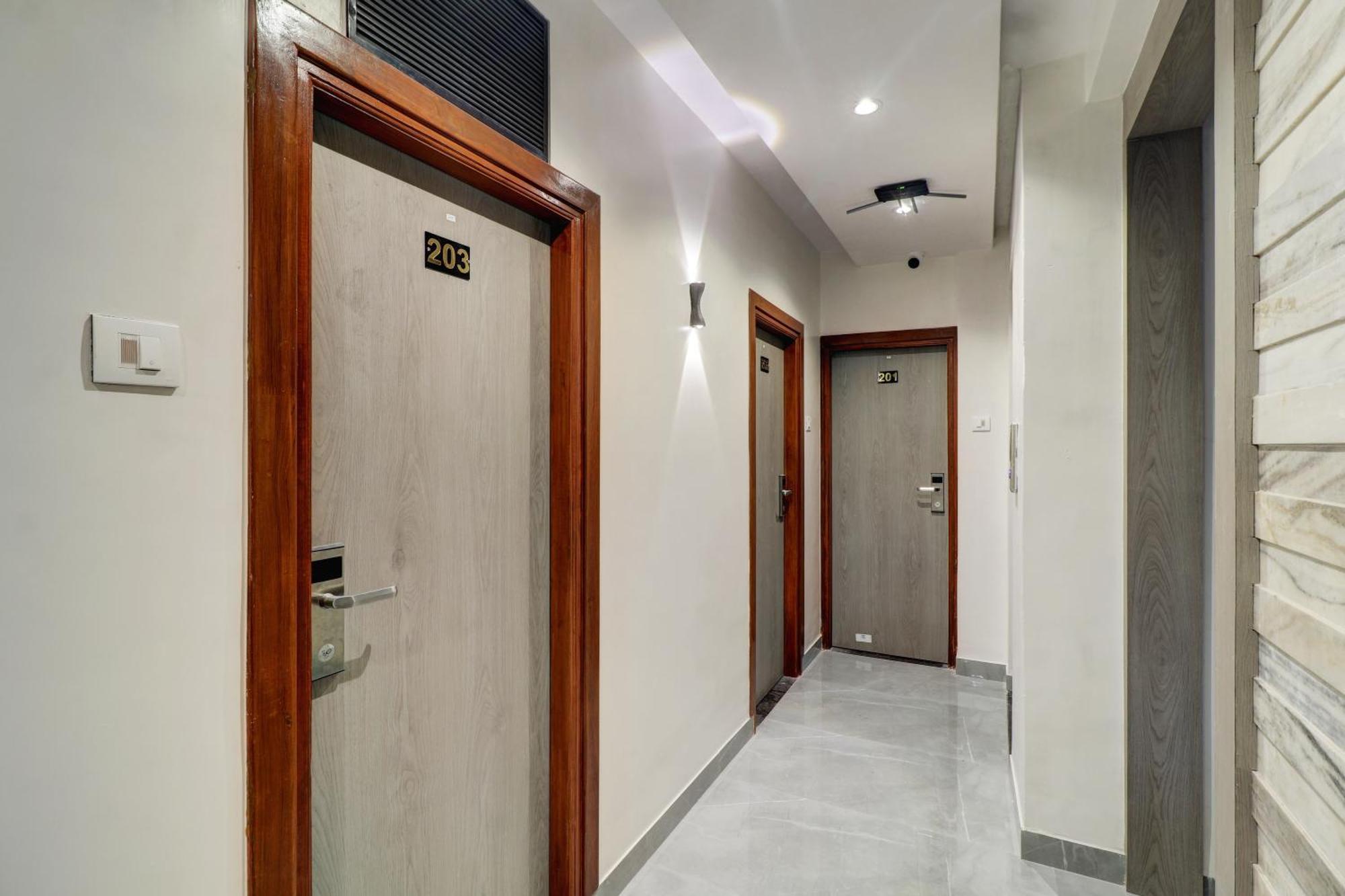 Hotel Enigma Inn مومباي المظهر الخارجي الصورة